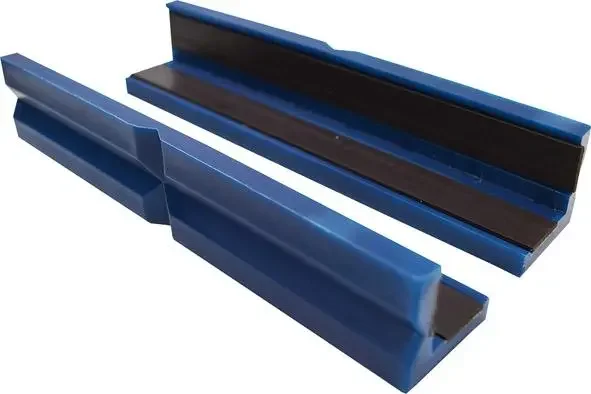 boukal1-3345371