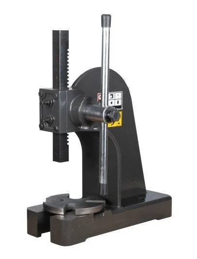 naradihornig-3188151